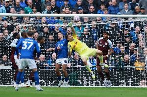 前曼联助教：不理解曼联为什么不买大马丁，他赢得过世界杯